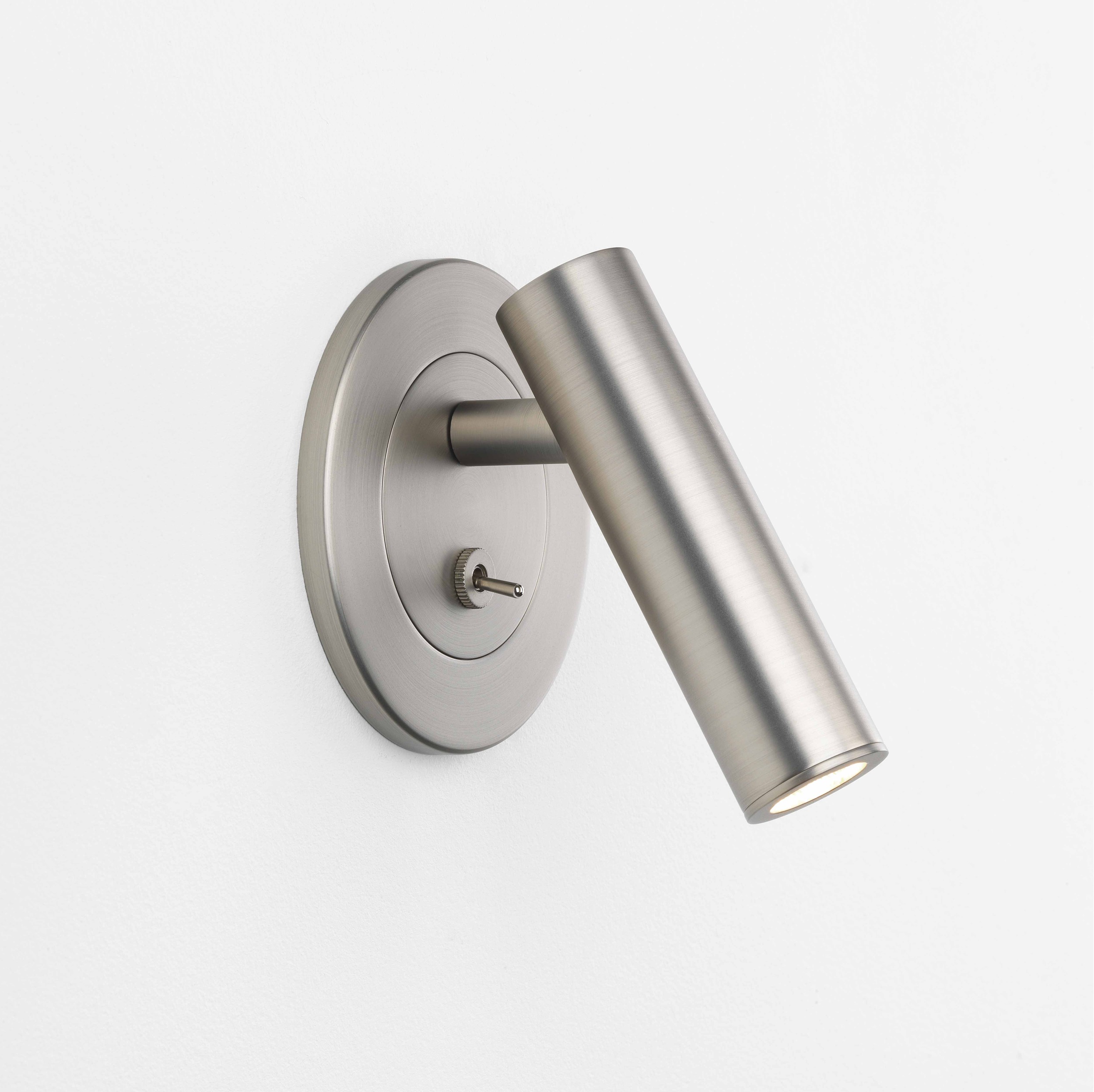 Enna Recess Switched LED