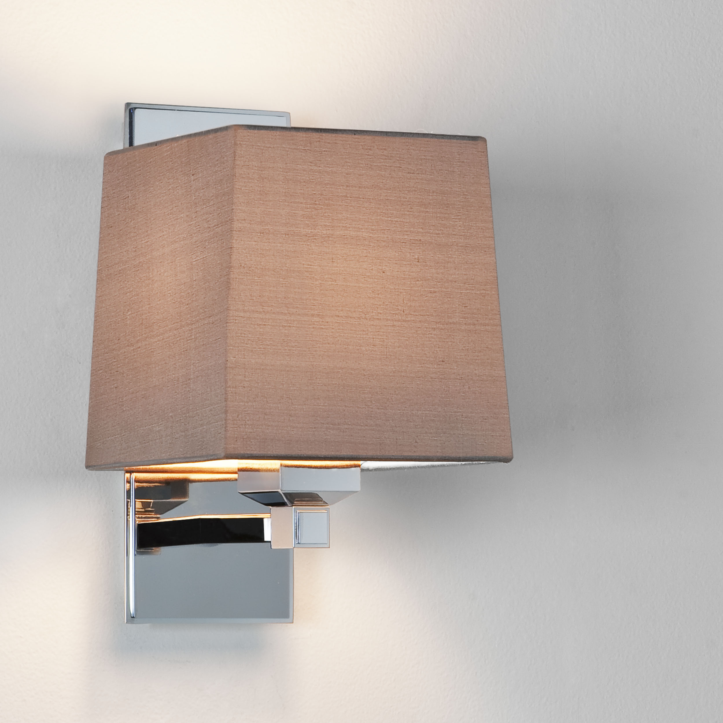 Lambro 220