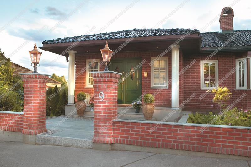 Chelsea 1 Light Pedestal Lantern