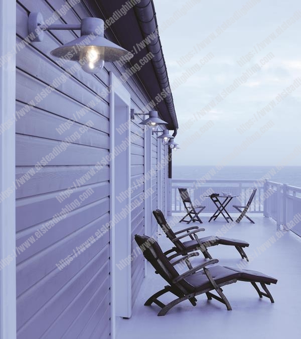 Lund 1 Light Wall Lantern - Galvanised